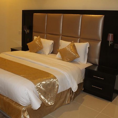 فندق دولف الرياض شارع العمرة Doolv Hotel Exterior photo